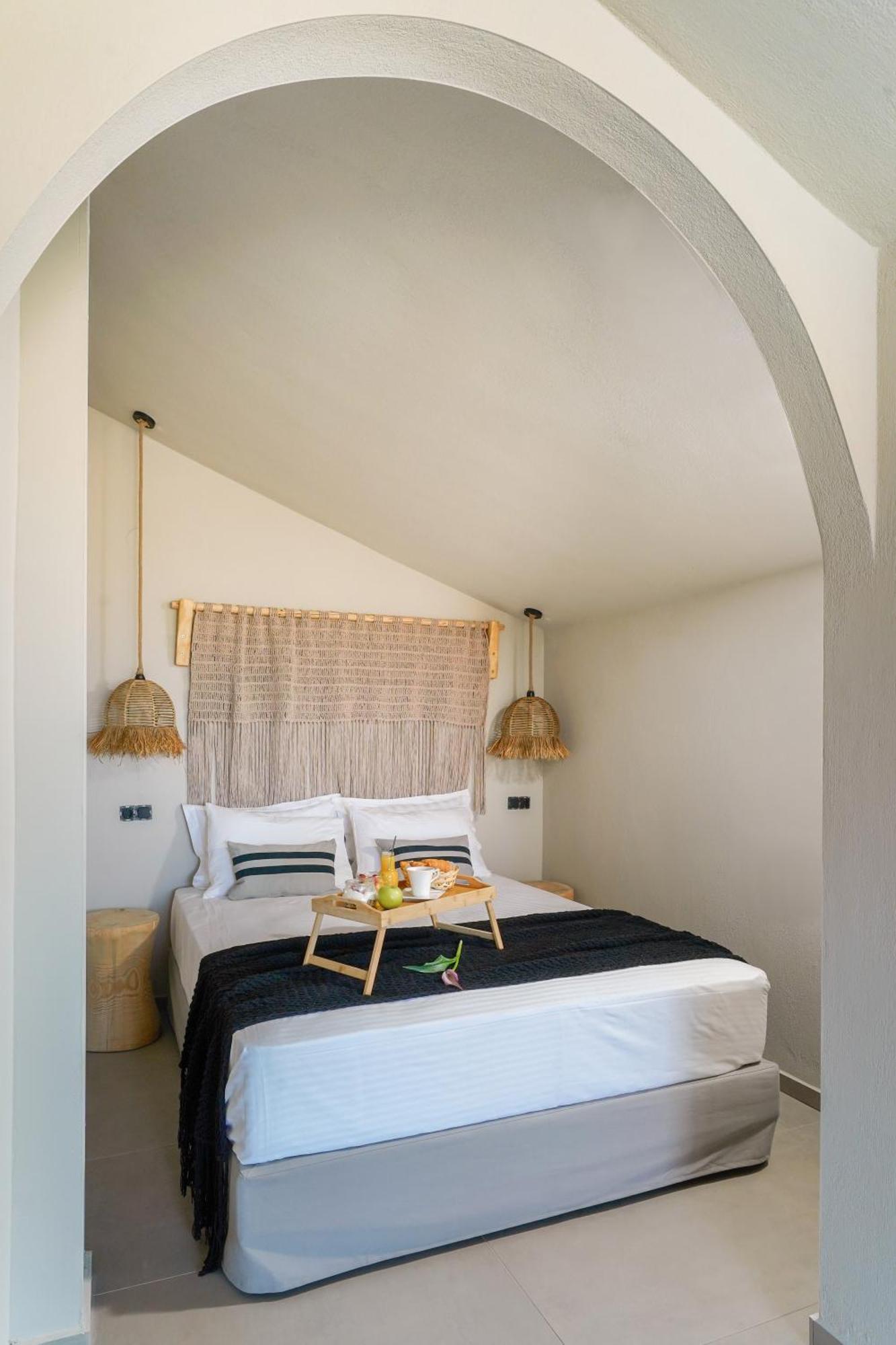 Amo Golden Suites خْريسيا أموذيا المظهر الخارجي الصورة