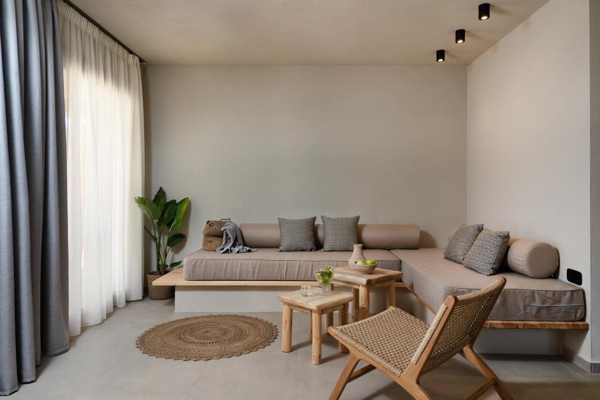 Amo Golden Suites خْريسيا أموذيا المظهر الخارجي الصورة