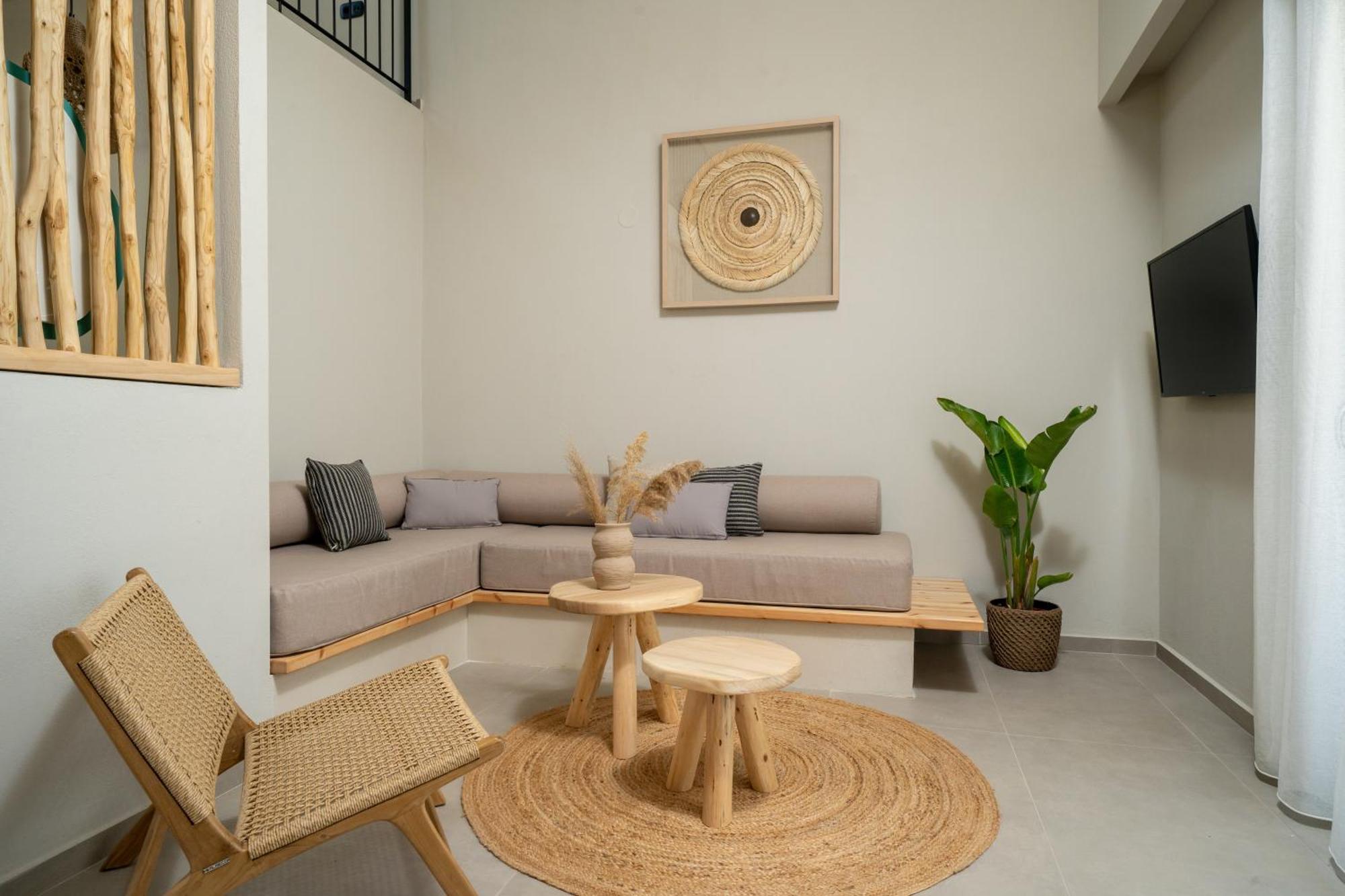 Amo Golden Suites خْريسيا أموذيا المظهر الخارجي الصورة